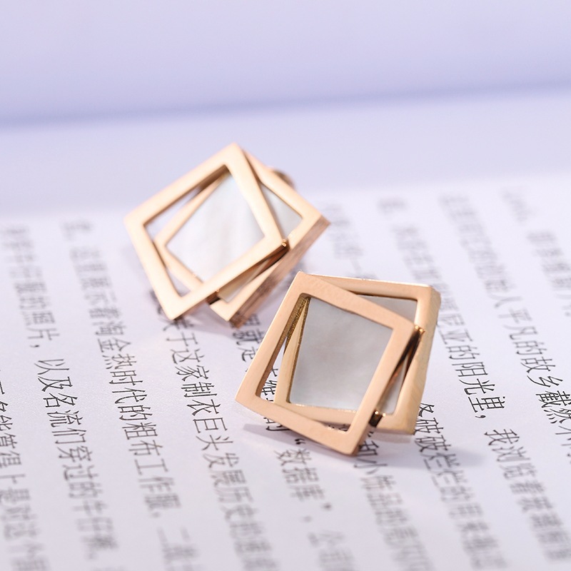 Titanium Steel Ear Studs Women's Simple Tassel - 图片 3